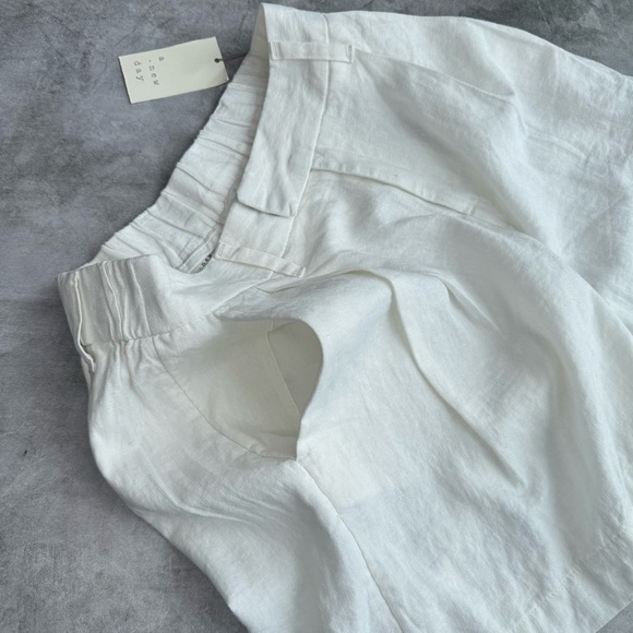 A NEW DAY Tailored Linen Blend Short 2 White High Rise Pleated Summer Neutral - Picture 6 of 12